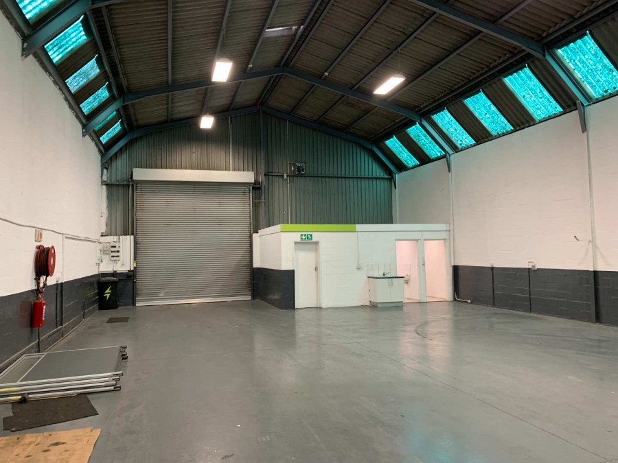 To Let commercial Property for Rent in Parow East Western Cape